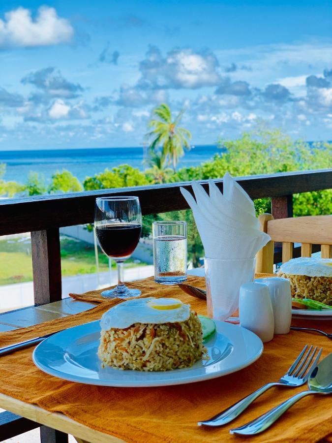 Ilaa Beach Maldives Hotel Gulhi Kültér fotó