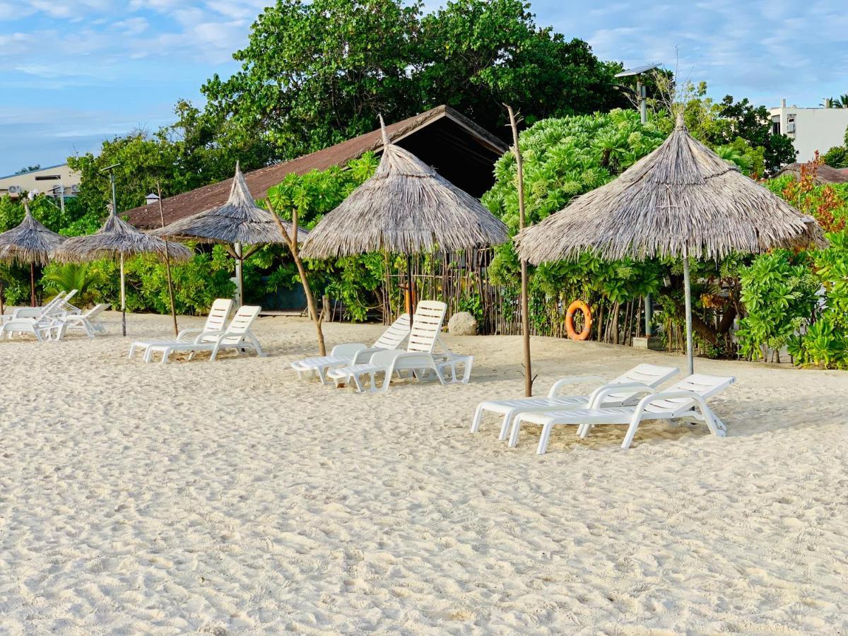 Ilaa Beach Maldives Hotel Gulhi Kültér fotó