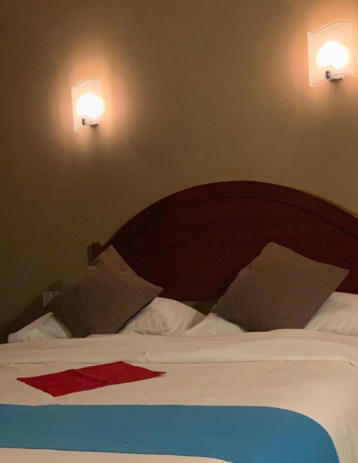 Ilaa Beach Maldives Hotel Gulhi Kültér fotó