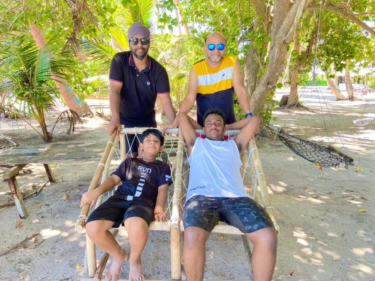Ilaa Beach Maldives Hotel Gulhi Kültér fotó