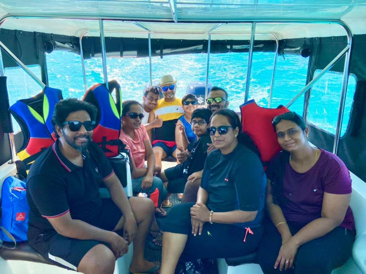Ilaa Beach Maldives Hotel Gulhi Kültér fotó