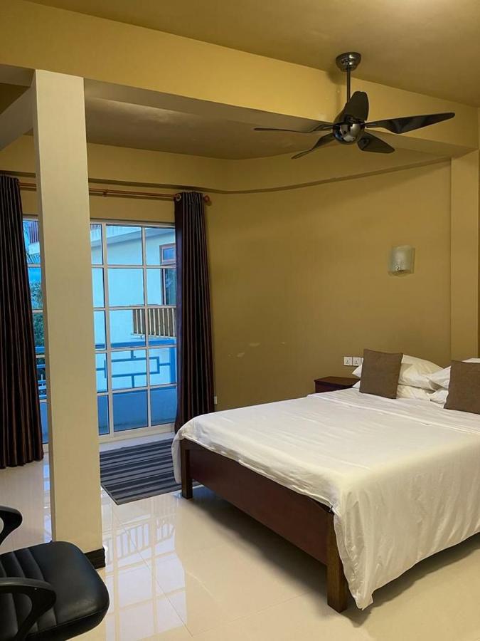 Ilaa Beach Maldives Hotel Gulhi Kültér fotó